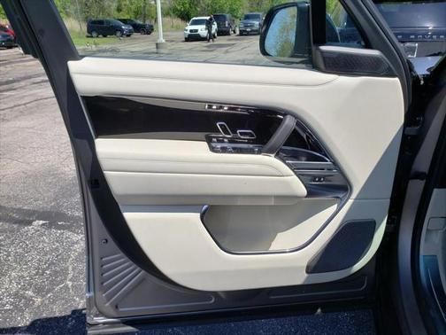 2025 Land Rover Range Rover P530 Autobiography