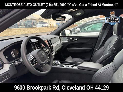 2024 Volvo XC60 Recharge Plug-In Hybrid T8 Ultimate Black Edition