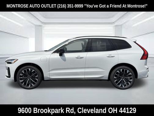Crystal White Metallic 2026 Volvo XC60 Plug-In Hybrid Ultra, T8 AWD Electric/Gasoline, Dark