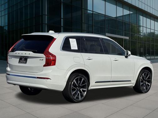 2023 Volvo XC90 B6 Plus 7-Seater