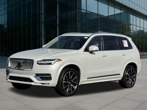 2023 Volvo XC90 B6 Plus 7-Seater