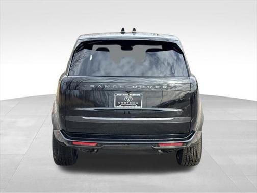 2025 Land Rover Range Rover P530 SE 7 Seat