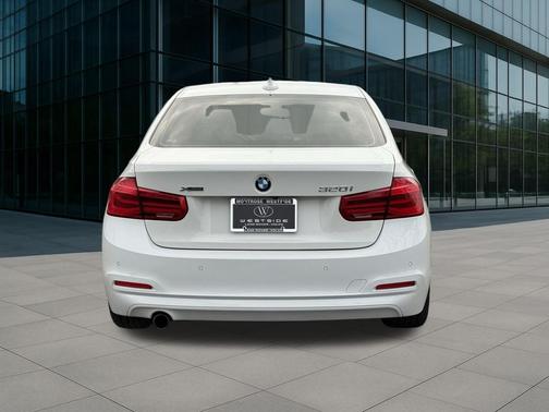 2017 BMW 320 i