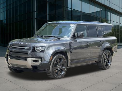 2024 Land Rover Defender 130 P400 X-Dynamic SE