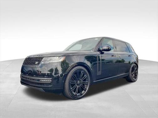 2025 Land Rover Range Rover P400 SE 7 Seat