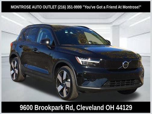 Onyx Black Metallic 2024 Volvo XC40 Recharge Pure Electric Plus