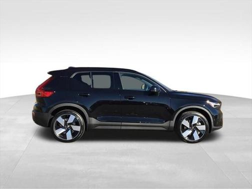 2024 Volvo XC40 Recharge Pure Electric Plus