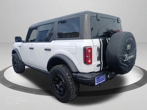 Oxford White 2023 Ford Bronco Badlands