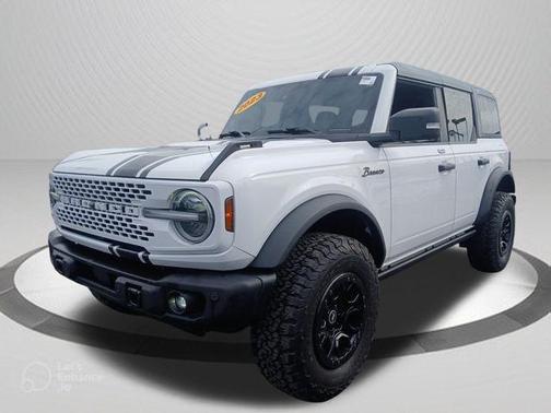 Oxford White 2023 Ford Bronco Badlands
