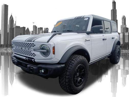 Oxford White 2023 Ford Bronco Badlands