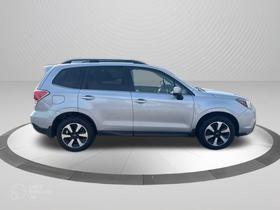 Ice Silver Metallic 2018 Subaru Forester 2.5i Limited