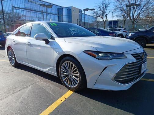 2019 Toyota Avalon XLE