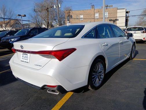2019 Toyota Avalon XLE
