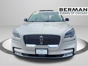 Pearl Metallic 2020 Lincoln Aviator Reserve AWD
