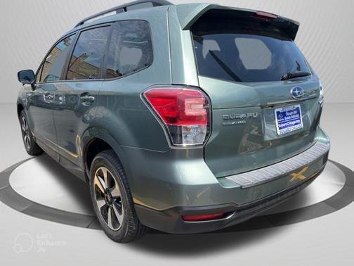 Jasmine Green Metallic 2017 Subaru Forester 2.5i Premium