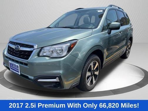 Jasmine Green Metallic 2017 Subaru Forester 2.5i Premium