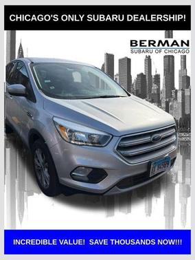 Ingot Silver Metallic 2017 Ford Escape SE