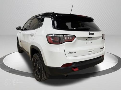 Bright White Clearcoat 2023 Jeep Compass Trailhawk
