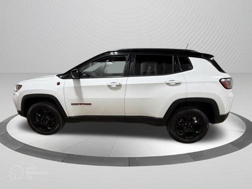 Bright White Clearcoat 2023 Jeep Compass Trailhawk