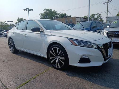 2022 Nissan Altima 2.5 SR