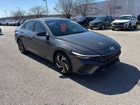 2025 Hyundai ELANTRA HEV SEL