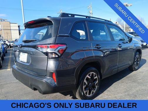 2025 Subaru Forester Base