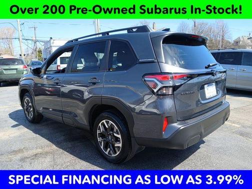 2025 Subaru Forester Premium
