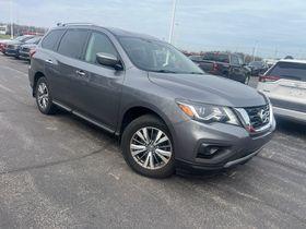 2020 Nissan Pathfinder S