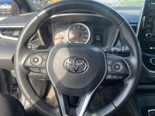 2022 Toyota Corolla Hatchback SE