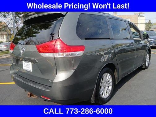 2011 Toyota Sienna XLE