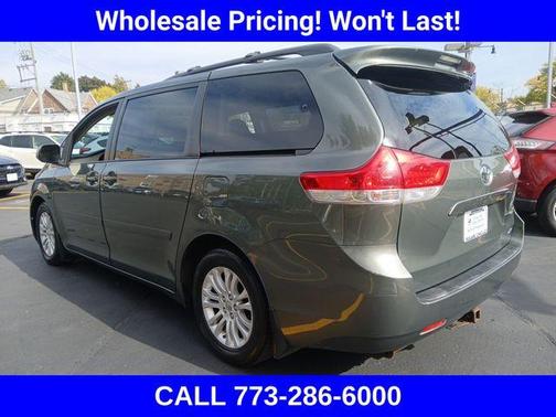 2011 Toyota Sienna XLE