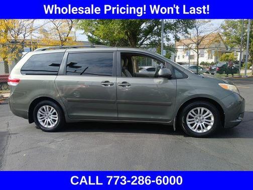 2011 Toyota Sienna XLE