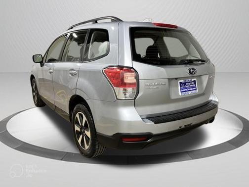 Ice Silver Metallic 2018 Subaru Forester 2.5i