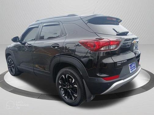 Mosaic Black Metallic 2022 Chevrolet Trailblazer LT