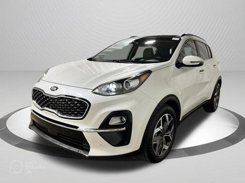 Snow White Pearl 2021 Kia Sportage EX