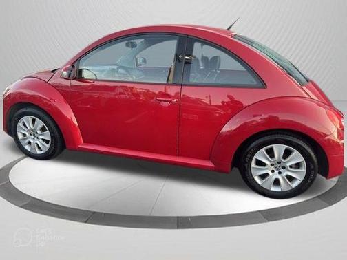 Red 2008 Volkswagen New Beetle S