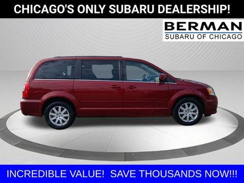 2016 Chrysler Town & Country LX