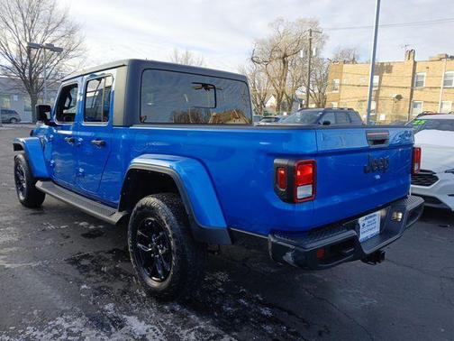 2022 Jeep Gladiator Sport