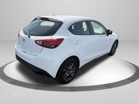 2020 Toyota Yaris Sedan LE