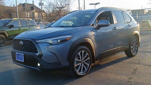 2023 Toyota Corolla Cross XLE