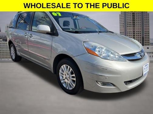 2007 Toyota Sienna XLE