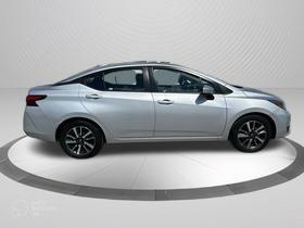 Brilliant Silver Metallic 2025 Nissan Versa 1.6 SV