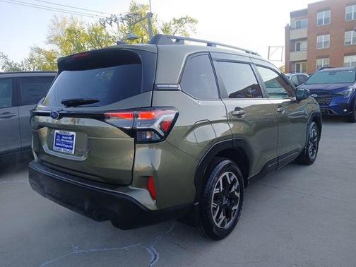 Autumn Green Metallic 2025 Subaru Forester Premium