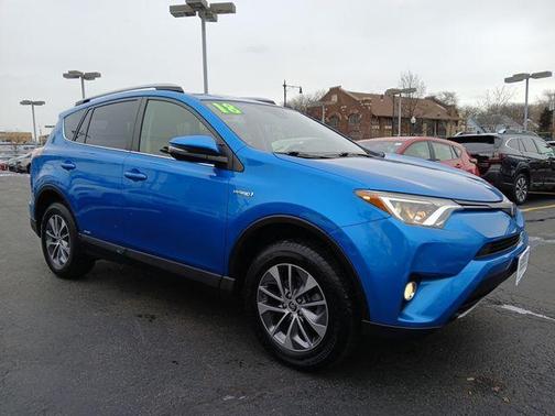 2018 Toyota RAV4 Hybrid LE Plus