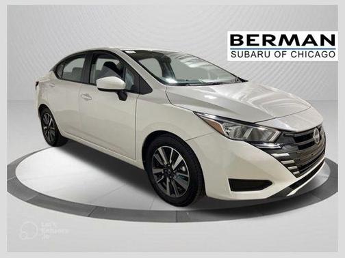 Aspen White Tricoat 2024 Nissan Versa 1.6 SV