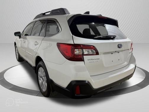 White 2019 Subaru Outback 2.5i Premium