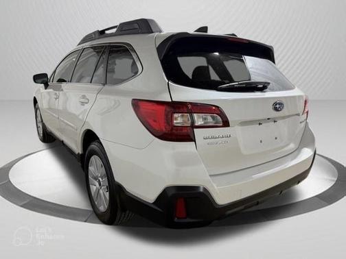 White 2019 Subaru Outback 2.5i Premium