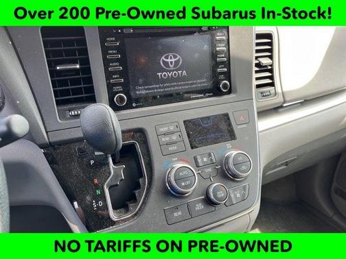 2018 Toyota Sienna LE