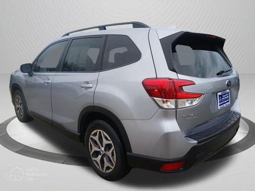 Ice Silver Metallic 2021 Subaru Forester Premium