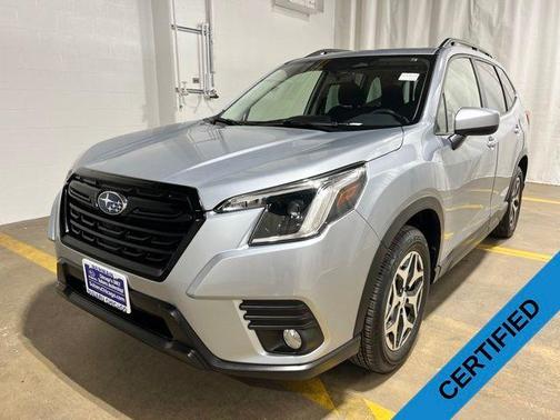 Ice Silver Metallic 2023 Subaru Forester Premium
